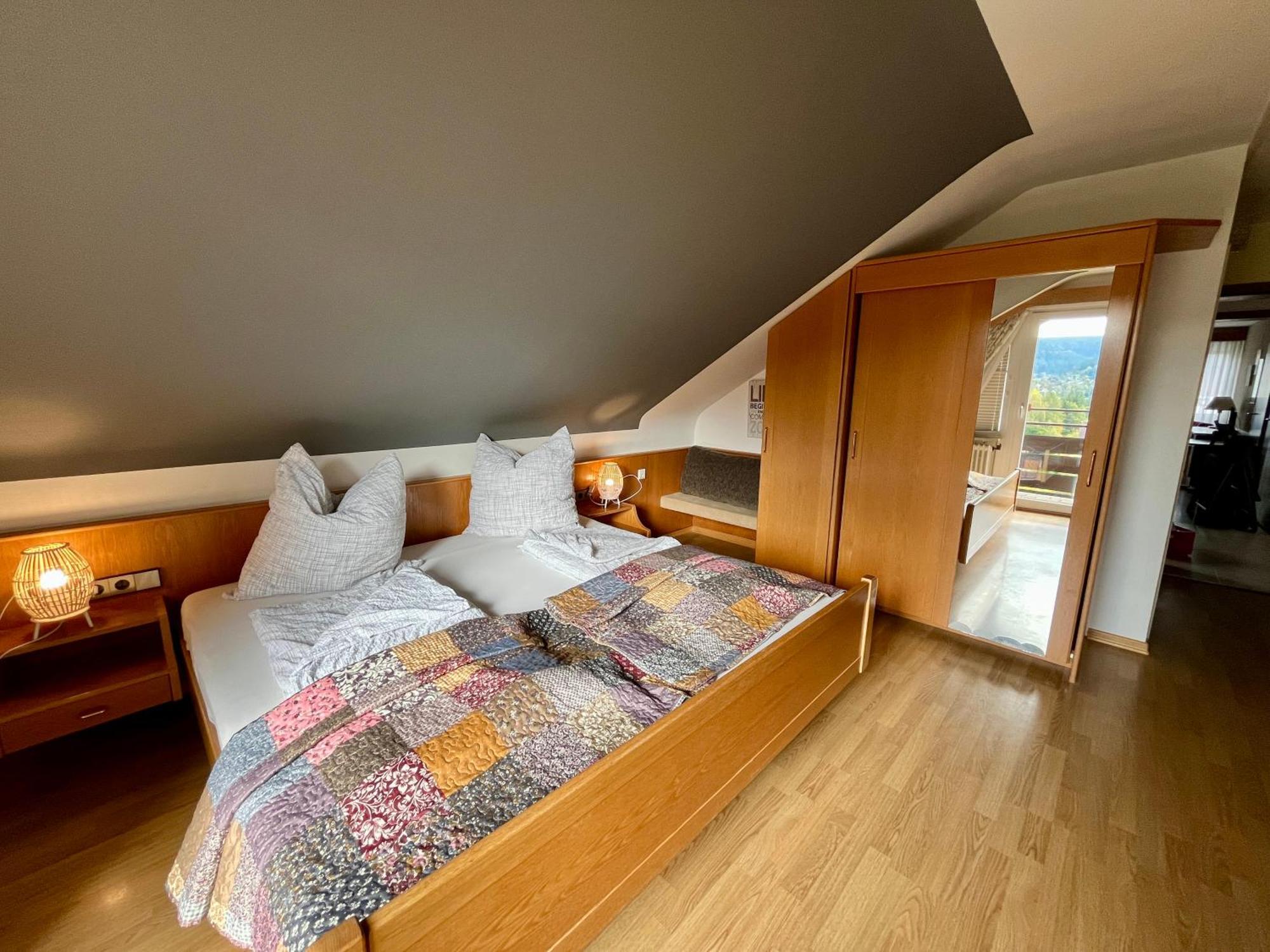 B&B Apart Hotel Goldener Hahn - Nahe An Gartenschau Tal X Baiersbronn Zimmer foto